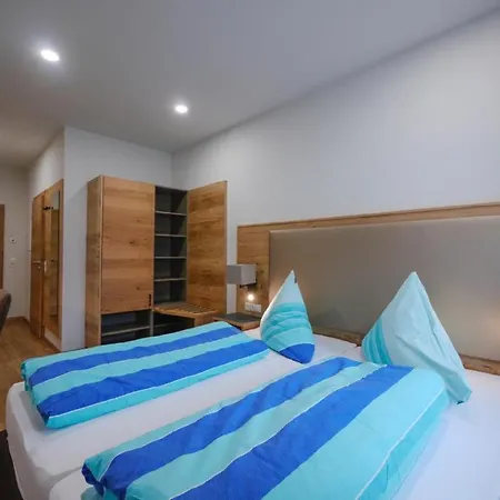 Zum Jaegerstoeckl Hotell *
